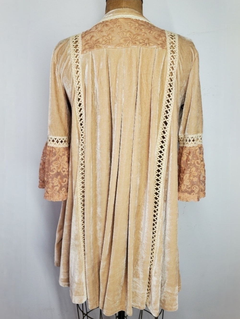 POL S Tunic Top Velvet Lace V-Neck 3/4 Bell Sleeve Beige Tan Mini Swing Dress - Picture 4 of 9